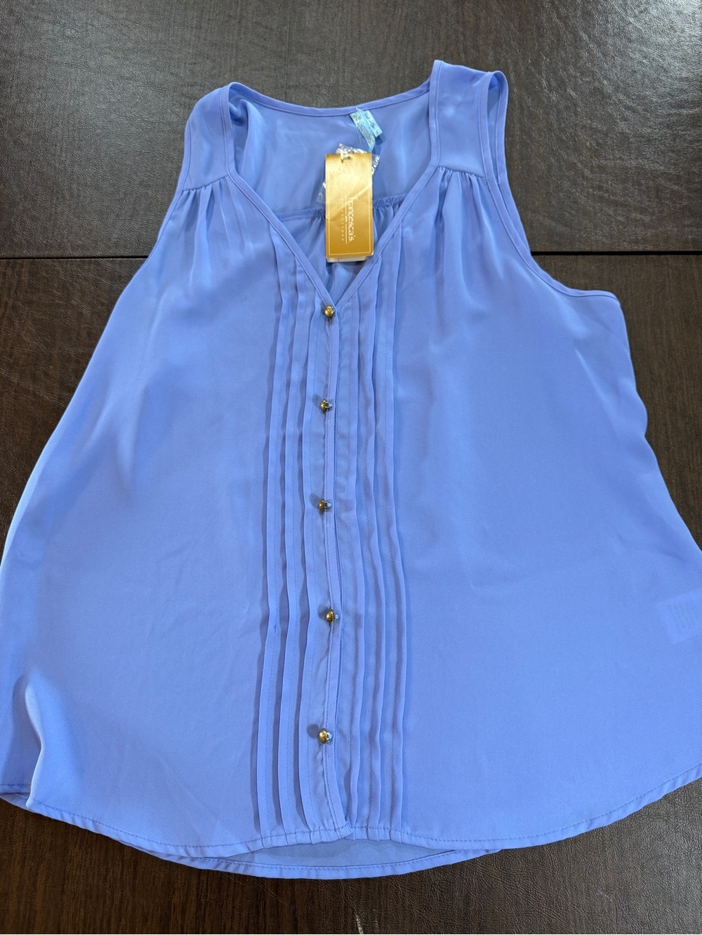 Moonlight Sleeveless Pleated Front Top - Francesca’s Sz L NWT